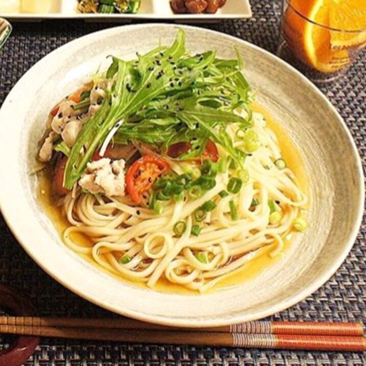 簡単さっぱり！水菜サラダうどん